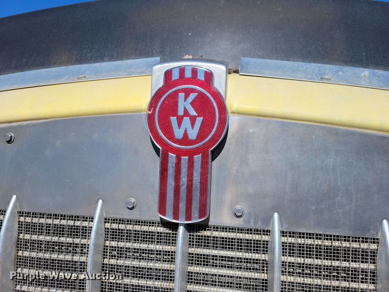 image for item NB9854 2006 Kenworth W900 ready mix truck