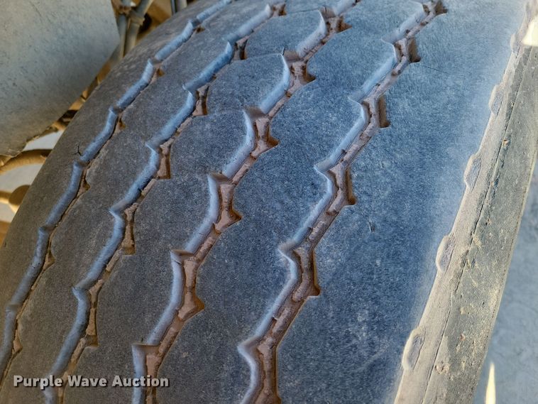 image for item NB9854 2006 Kenworth W900 ready mix truck