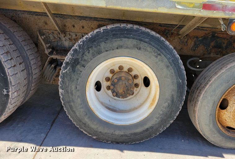 image for item NB9854 2006 Kenworth W900 ready mix truck