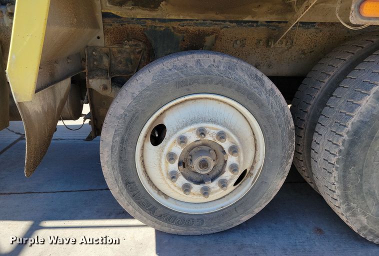 image for item NB9854 2006 Kenworth W900 ready mix truck