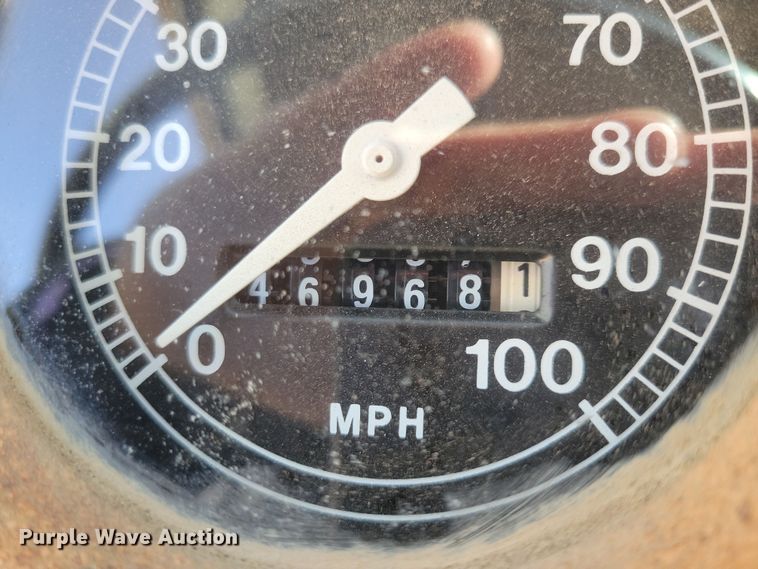 image for item NB9867 1978 Ford 700 flatbed truck