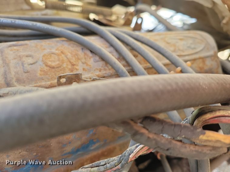 image for item NB9867 1978 Ford 700 flatbed truck