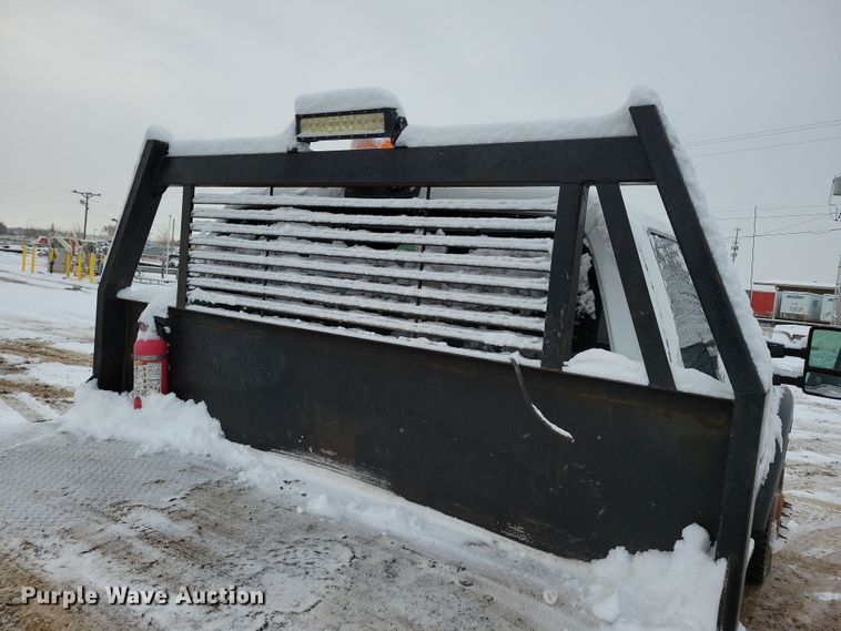 image for item NB9876 2016 Ford F450 Super Duty Crew Cab flatbed truck