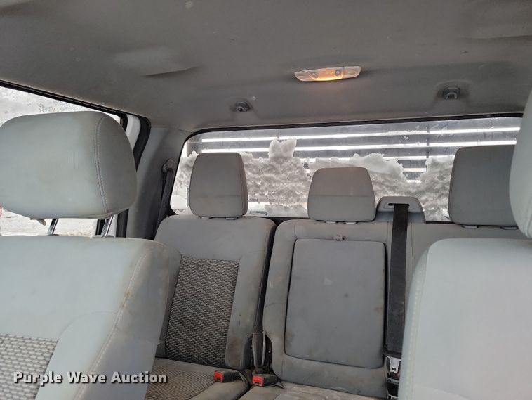 image for item NB9876 2016 Ford F450 Super Duty Crew Cab flatbed truck