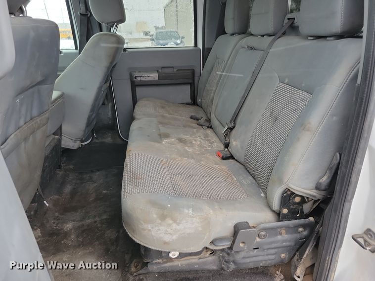 image for item NB9876 2016 Ford F450 Super Duty Crew Cab flatbed truck