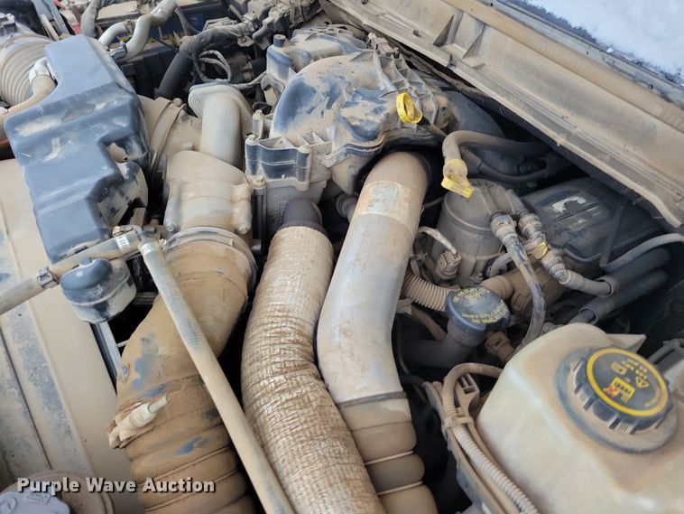 image for item NB9876 2016 Ford F450 Super Duty Crew Cab flatbed truck