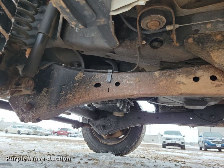 image for item NB9876 2016 Ford F450 Super Duty Crew Cab flatbed truck