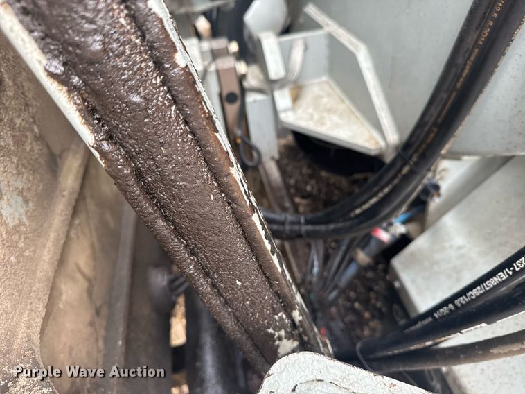 image for item NN9557 2014 Mertz Manufacturing 101893543 sand silo trailer