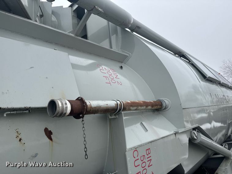 image for item NN9557 2014 Mertz Manufacturing 101893543 sand silo trailer