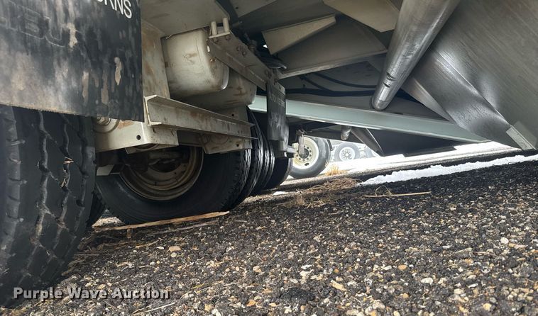 image for item NN9557 2014 Mertz Manufacturing 101893543 sand silo trailer