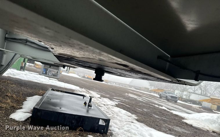 image for item NN9557 2014 Mertz Manufacturing 101893543 sand silo trailer