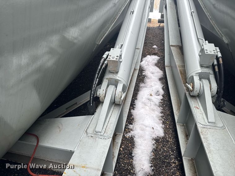 image for item NN9557 2014 Mertz Manufacturing 101893543 sand silo trailer