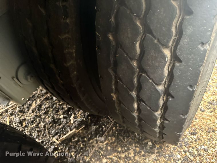 image for item NN9557 2014 Mertz Manufacturing 101893543 sand silo trailer