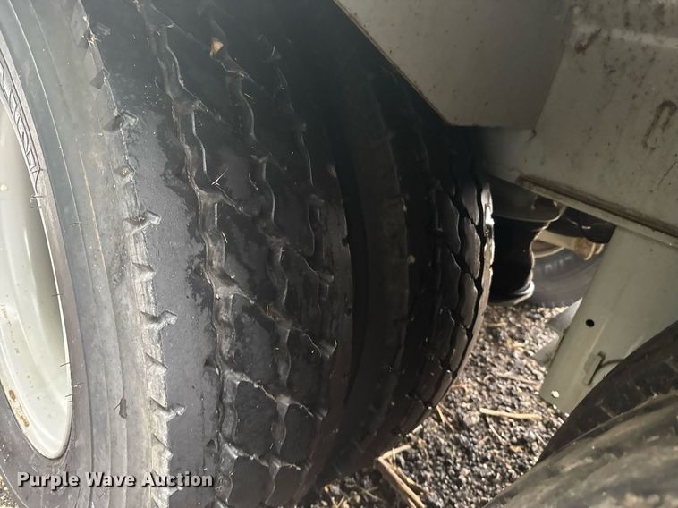 image for item NN9557 2014 Mertz Manufacturing 101893543 sand silo trailer