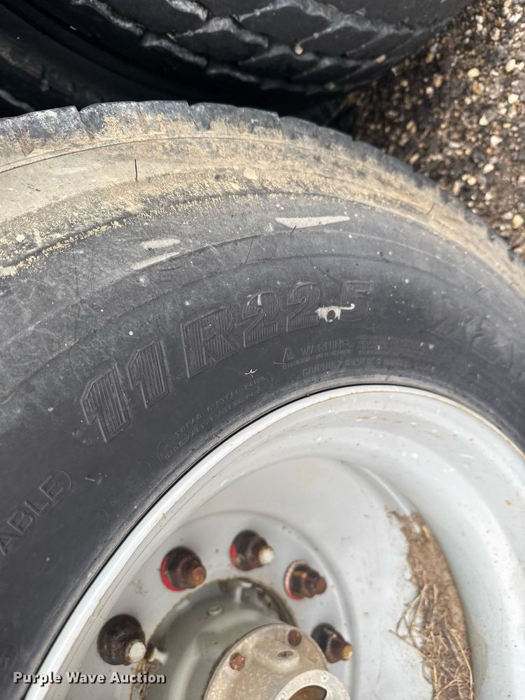 image for item NN9557 2014 Mertz Manufacturing 101893543 sand silo trailer