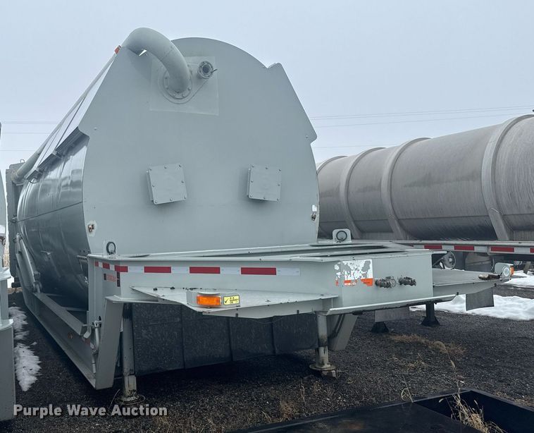 image for item NN9558 2014 Mertz Manufacturing 101893543 sand silo trailer