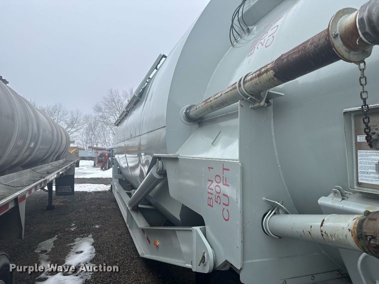 image for item NN9558 2014 Mertz Manufacturing 101893543 sand silo trailer