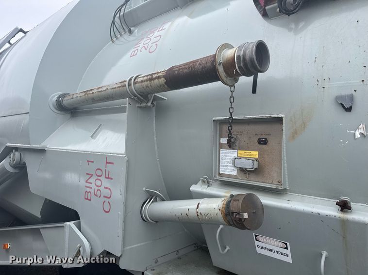 image for item NN9558 2014 Mertz Manufacturing 101893543 sand silo trailer