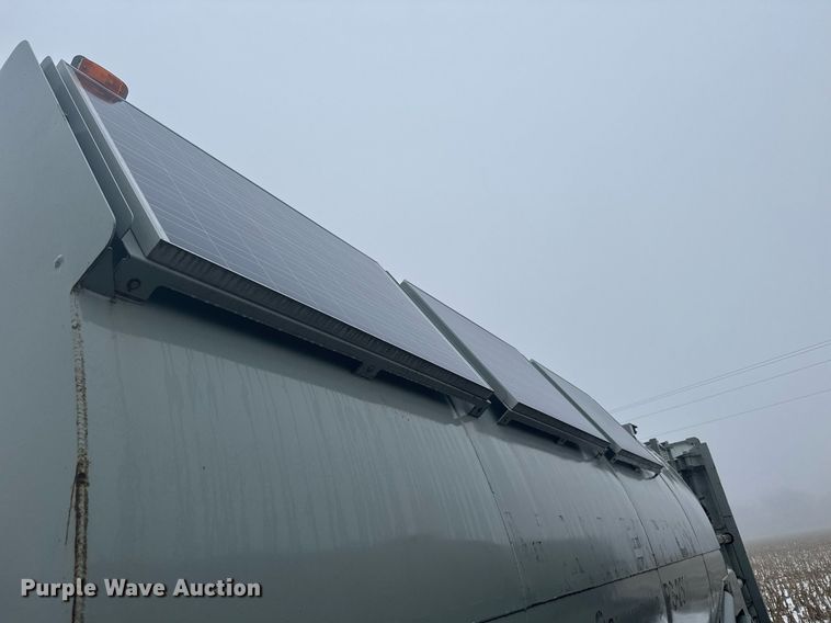 image for item NN9558 2014 Mertz Manufacturing 101893543 sand silo trailer