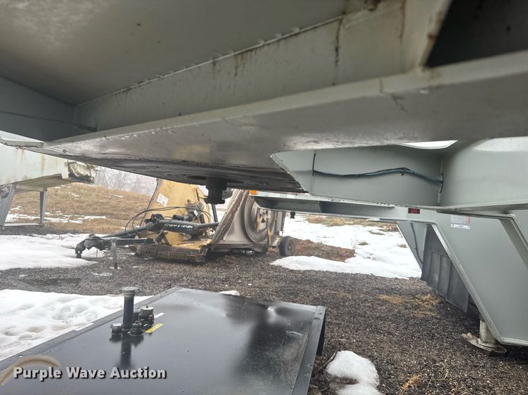 image for item NN9558 2014 Mertz Manufacturing 101893543 sand silo trailer