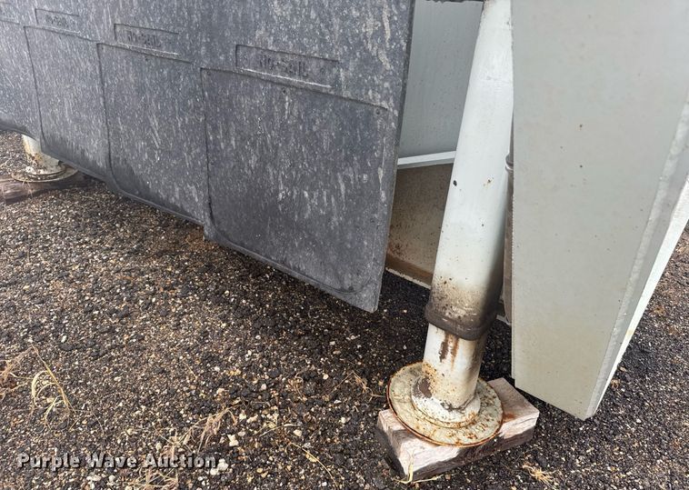 image for item NN9558 2014 Mertz Manufacturing 101893543 sand silo trailer