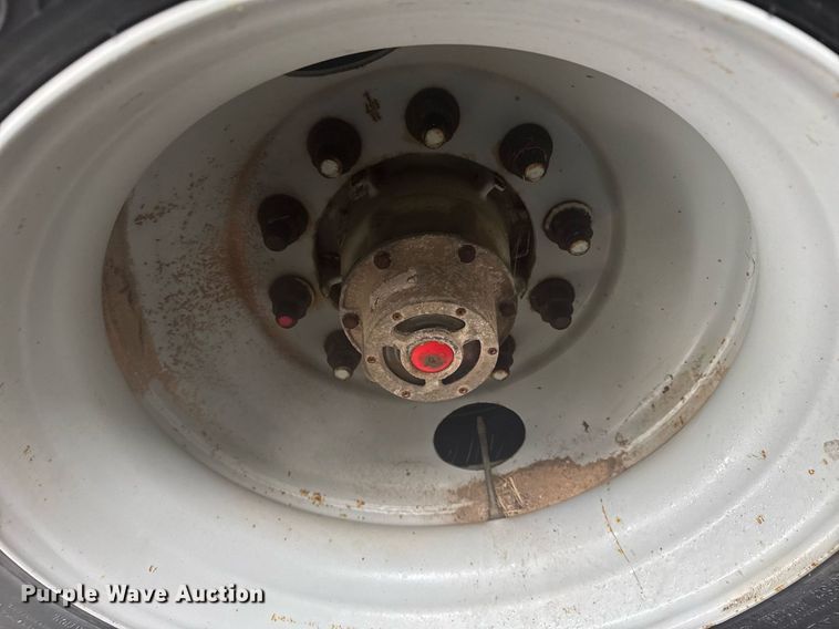 image for item NN9558 2014 Mertz Manufacturing 101893543 sand silo trailer