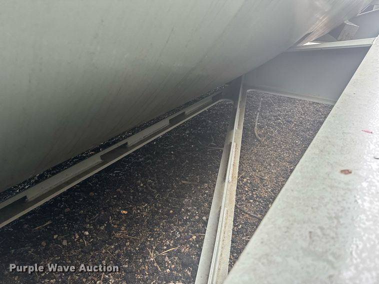 image for item NN9558 2014 Mertz Manufacturing 101893543 sand silo trailer