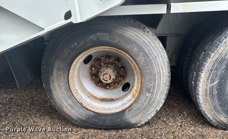 image for item NN9558 2014 Mertz Manufacturing 101893543 sand silo trailer