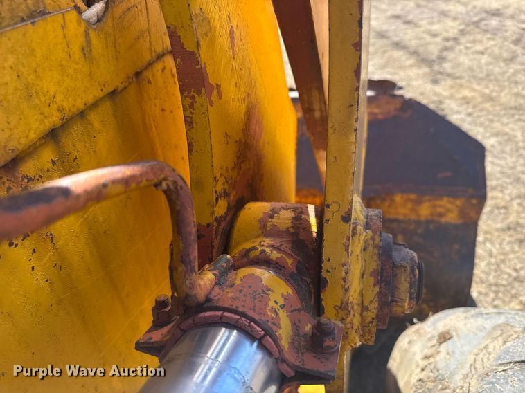 image for item NN9582 Tractomotive TL-20-D wheel loader