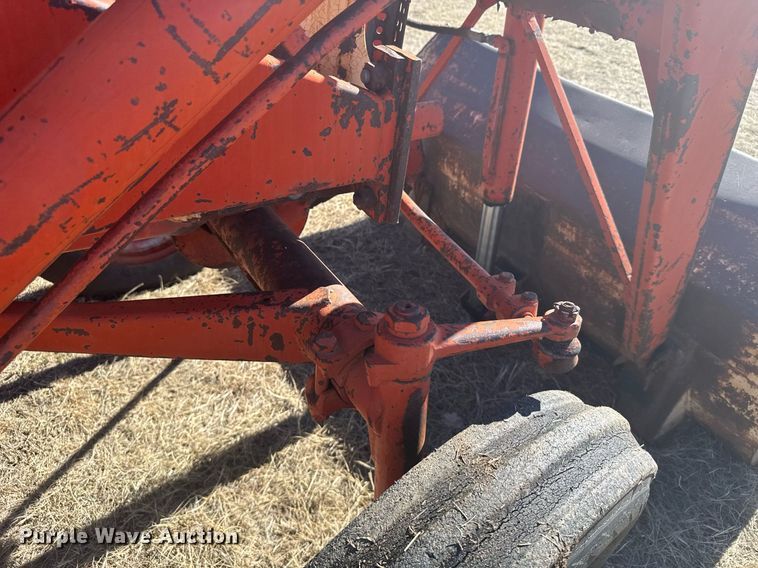 image for item NN9583 1957 Case 311 tractor