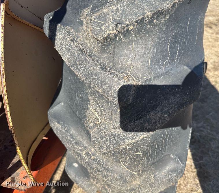 image for item NN9583 1957 Case 311 tractor