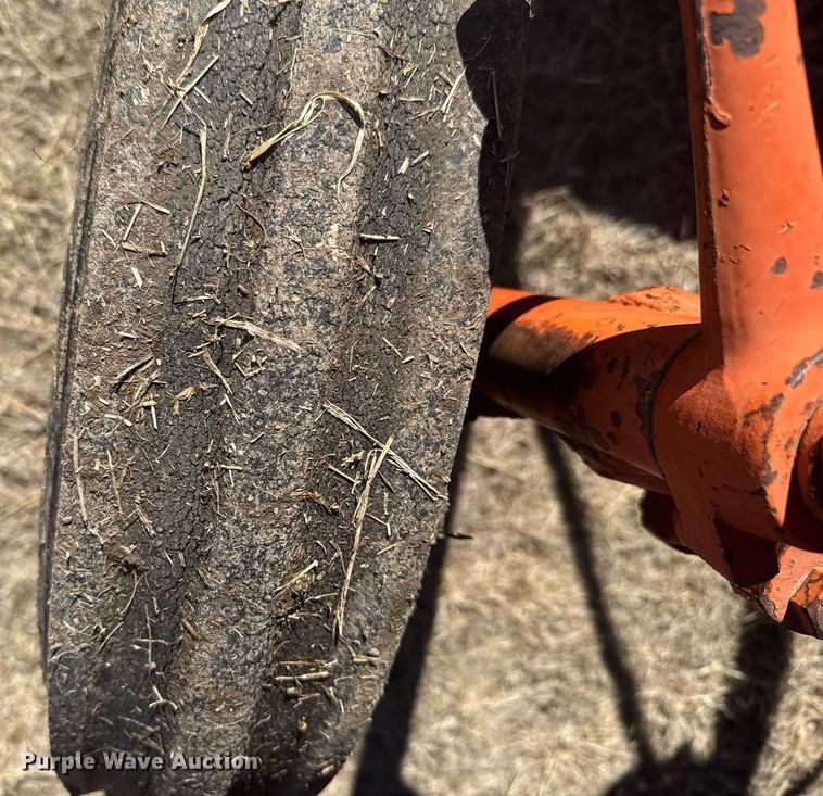 image for item NN9583 1957 Case 311 tractor