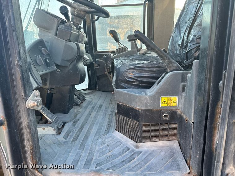 image for item NN9599 2006 Caterpillar 938G wheel loader