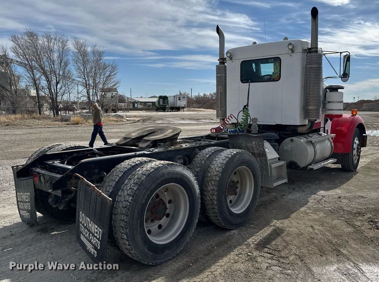 image for item NN9603 2003 Kenworth W900 semi truck