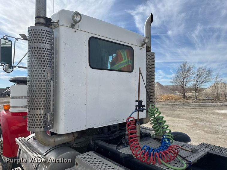 image for item NN9603 2003 Kenworth W900 semi truck