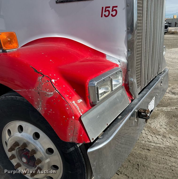 image for item NN9603 2003 Kenworth W900 semi truck