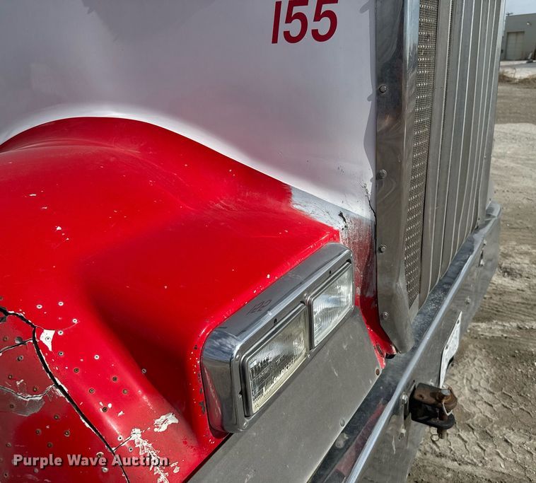 image for item NN9603 2003 Kenworth W900 semi truck