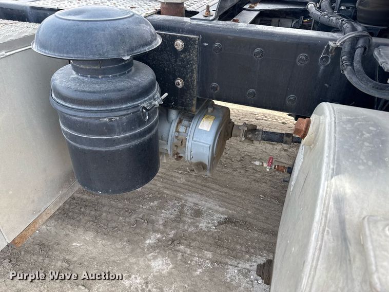 image for item NN9603 2003 Kenworth W900 semi truck