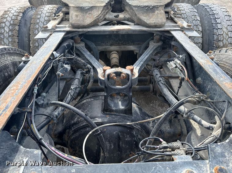 image for item NN9603 2003 Kenworth W900 semi truck