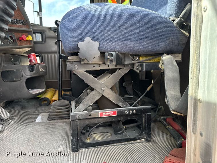 image for item NN9603 2003 Kenworth W900 semi truck