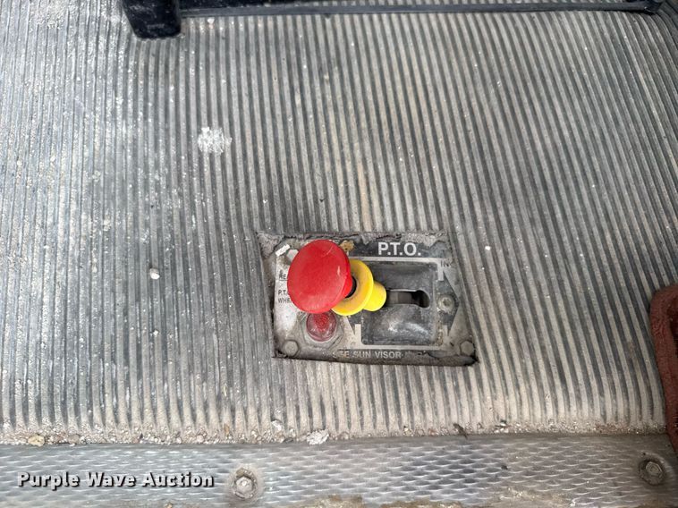 image for item NN9603 2003 Kenworth W900 semi truck