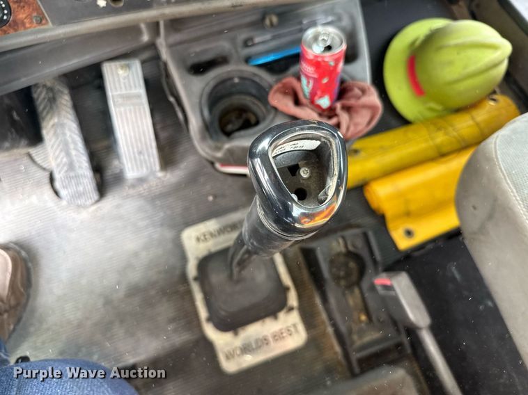 image for item NN9603 2003 Kenworth W900 semi truck