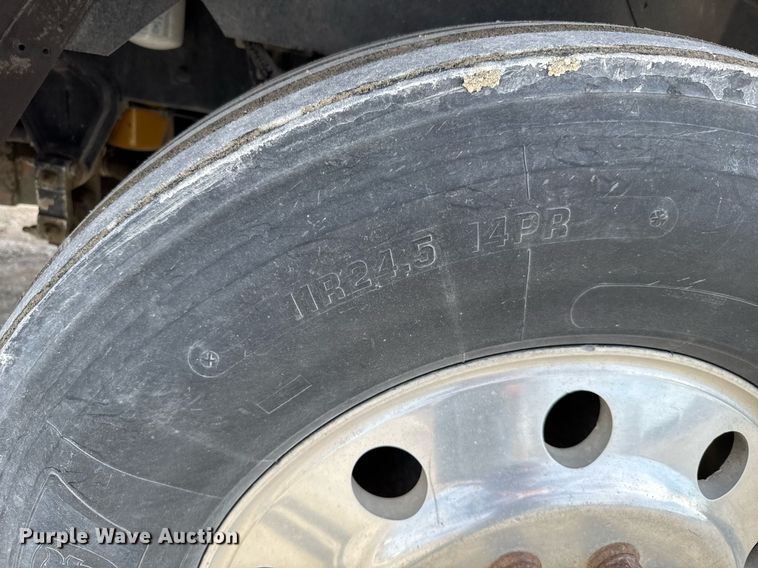 image for item NN9603 2003 Kenworth W900 semi truck