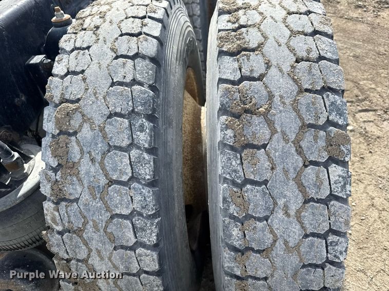 image for item NN9603 2003 Kenworth W900 semi truck