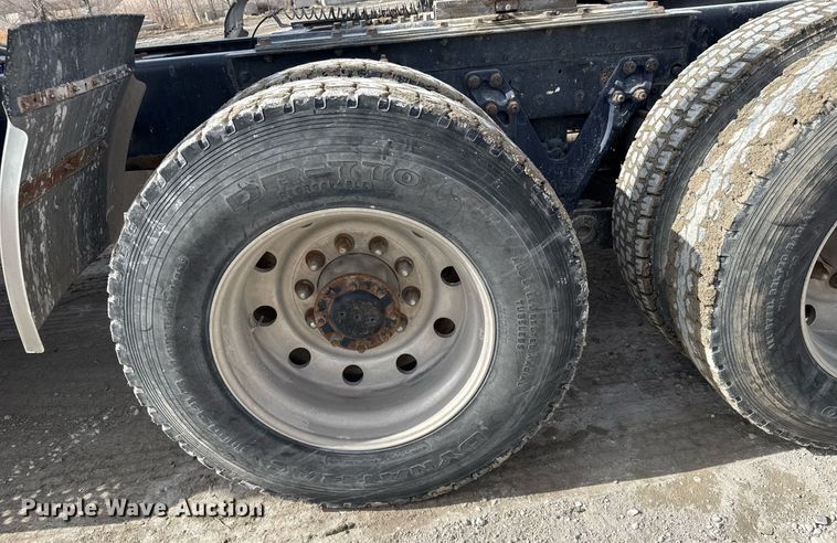 image for item NN9603 2003 Kenworth W900 semi truck