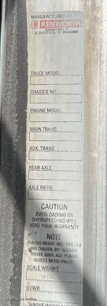 image for item NN9603 2003 Kenworth W900 semi truck