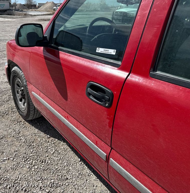 image for item NN9605 2007 GMC Sierra 1500 Crew Cab pickup truck