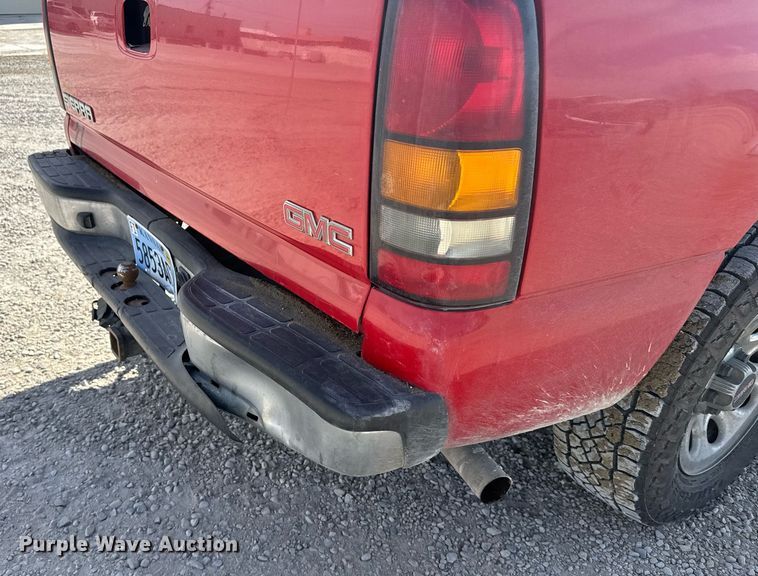 image for item NN9605 2007 GMC Sierra 1500 Crew Cab pickup truck