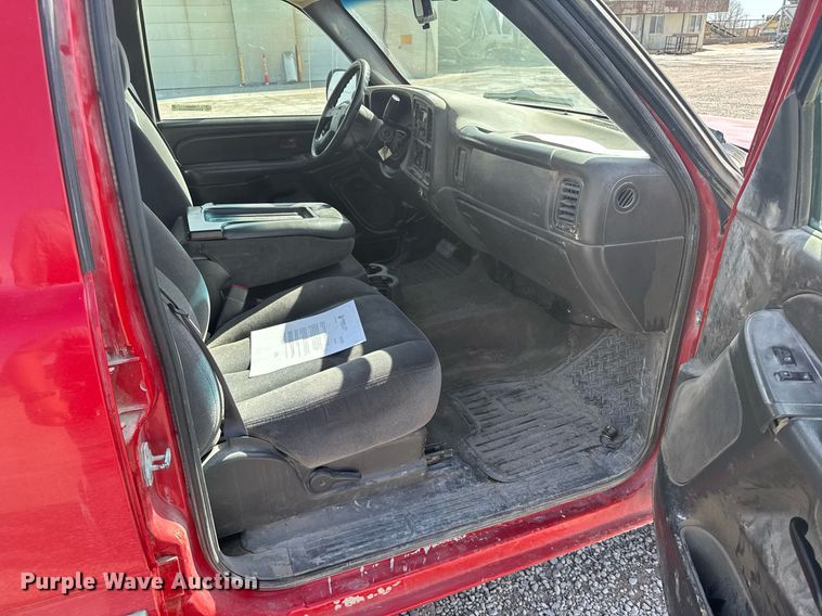 image for item NN9605 2007 GMC Sierra 1500 Crew Cab pickup truck