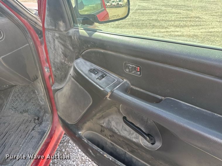 image for item NN9605 2007 GMC Sierra 1500 Crew Cab pickup truck